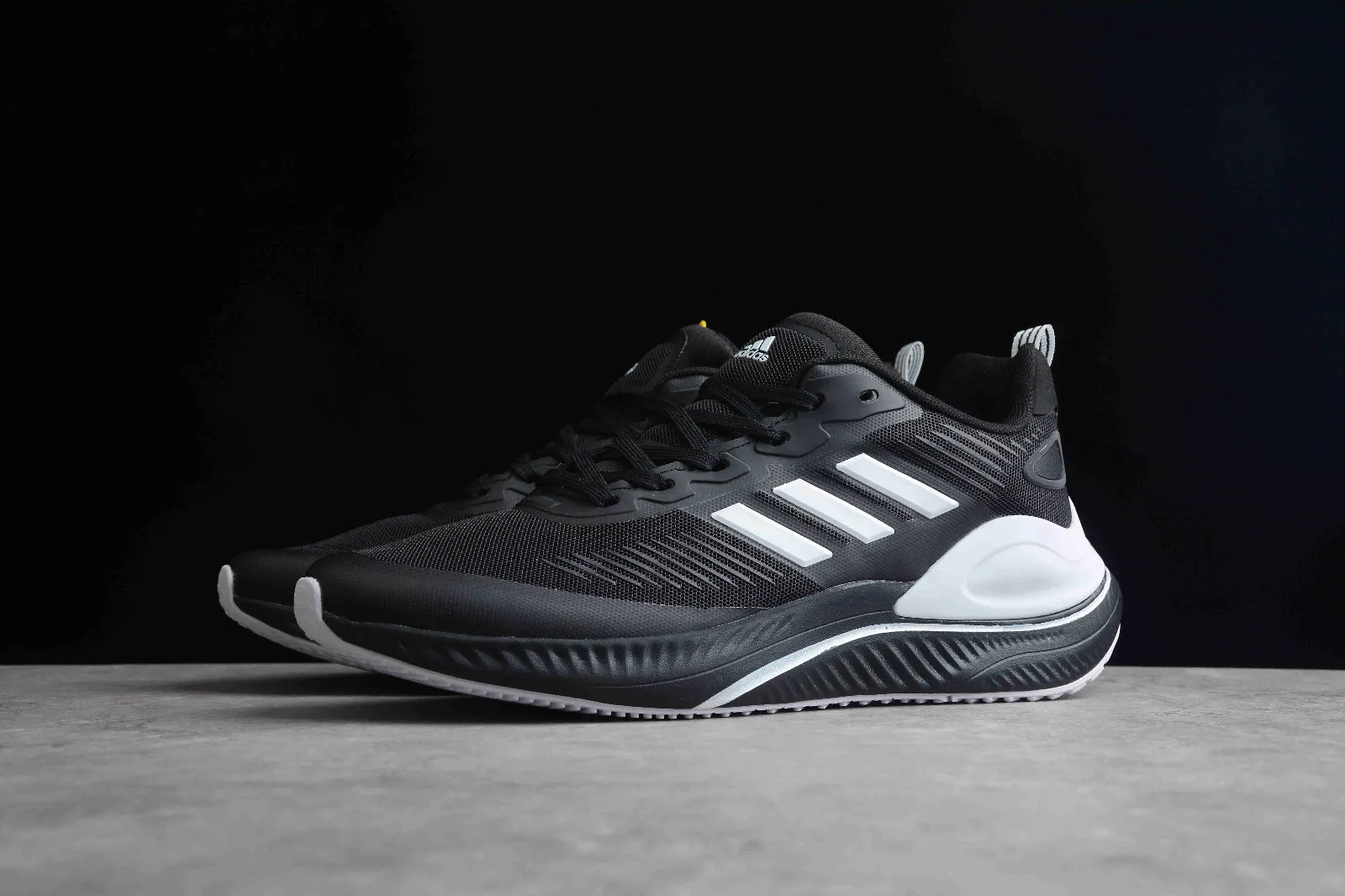 Adidas Originals Alphamagma Core Black Cloud White GV7928