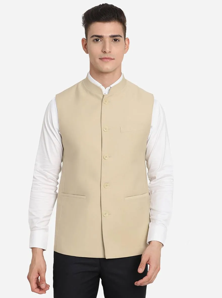 Beige Solid Regular Fit Modi Jacket | JadeBlue