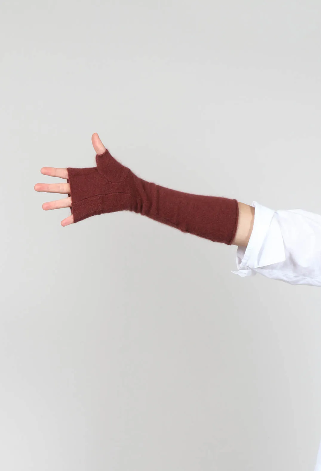 Fingerless Gloves in Rust