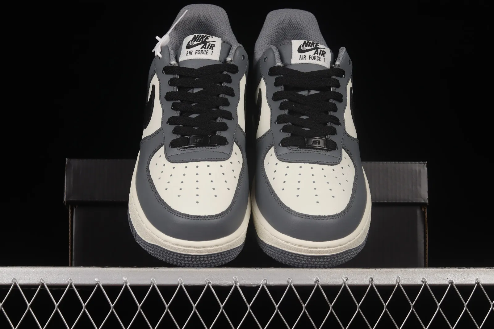 Nike Air Force 1 07 Low Dark Smoke Grey White Black DD7798-216