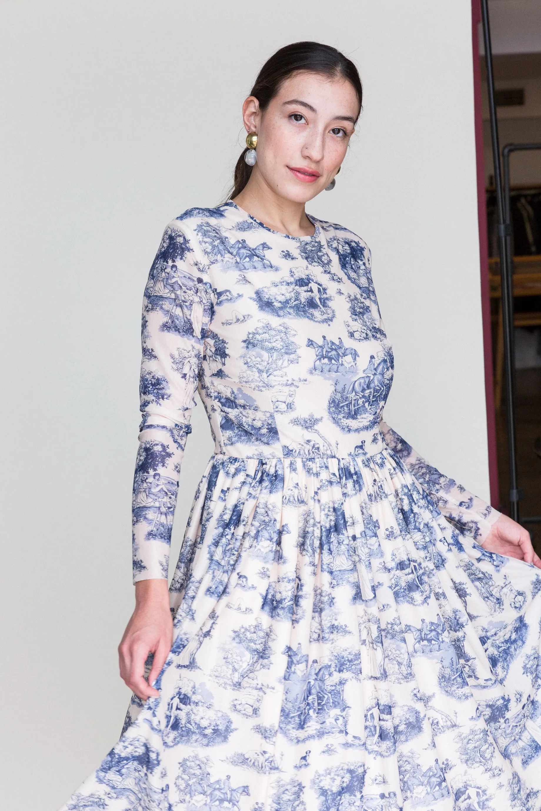 Van Long Sleeve Midi Dress in Manhunt Toile