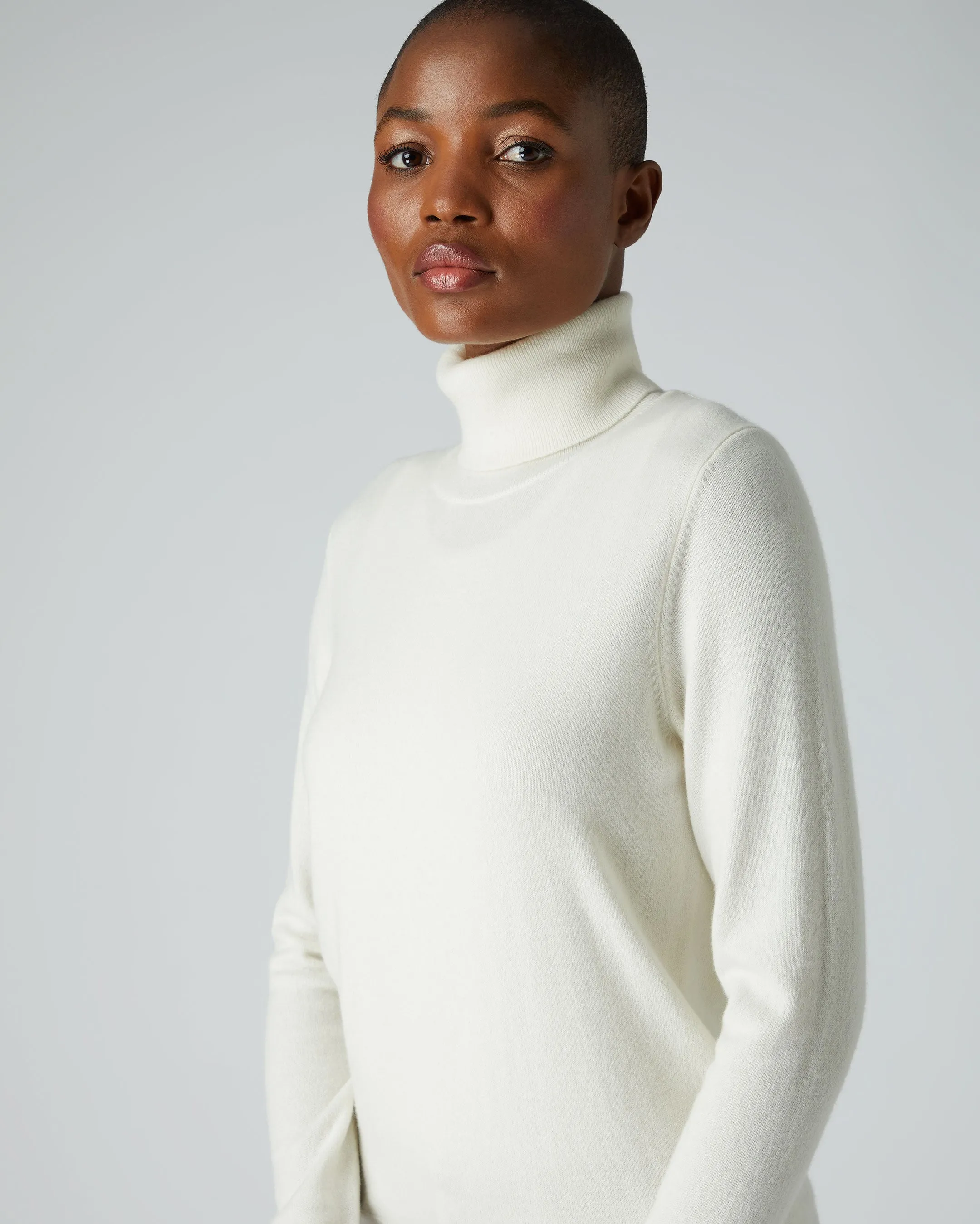 Women's Luna Roll Neck Cashmere Jumper New Ivory White